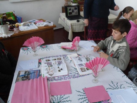 урок трудового навчання у 5 класі з теми «Культура споживання їжі. Етикет за столом», який провела Картава О.І.