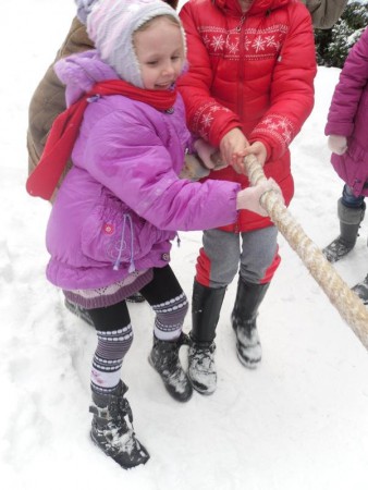 "Зимові забави юних козачат"